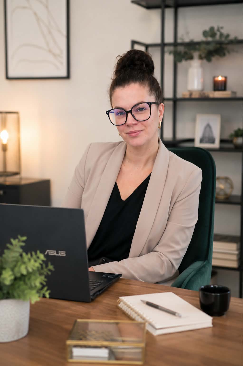 Marine Caucanas, fondatrice de Numérine, à son bureau à Soissons